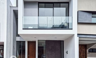 Casa en Valle Imperial Zapopan. PRECIO DE OPORTUNIDAD.