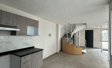 CASA EN VENTA UBICADA EN PRIVADA VILLAS DE NEXTLALPAN, EXCELENTE ZONA, LISTA PARA HABITAR. ¡PRECIO DE OPORTUNIDAD!