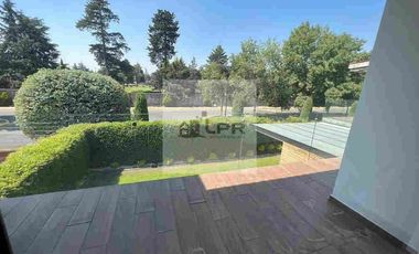 CASA EN VENTA EN PROVIDENCIA, MODERNA, FINOS ACABADOS, AMPLIOS ESPACIOS