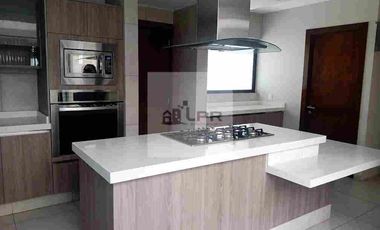 CASA EN VENTA EN PROVIDENCIA, MODERNA, FINOS ACABADOS, AMPLIOS ESPACIOS