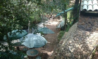 Casa de una en fraccionamiento privado a 30 minutos de Morelia, 2 recámaras, 1 baño, amplio jardín