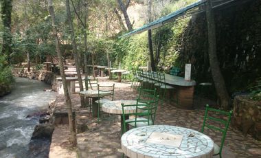 Casa de una en fraccionamiento privado a 30 minutos de Morelia, 2 recámaras, 1 baño, amplio jardín