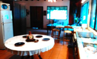 Casa de una en fraccionamiento privado a 30 minutos de Morelia, 2 recámaras, 1 baño, amplio jardín