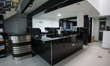 🏢 ¡ATENCIÓN INVERSIONISTAS!  VENTA DE MODERNO EDIFICIO DE 3 PISOS EN LOS OLIVOS 🏢