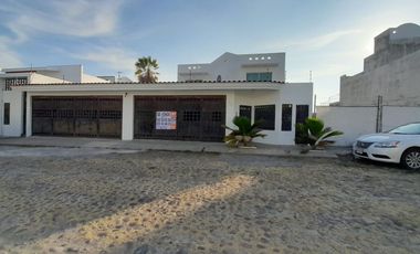 CASA EN VENTA EN ESMERALDA NORTE COLIMA