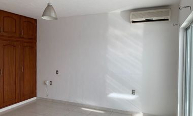CASA EN VENTA EN ESMERALDA NORTE COLIMA