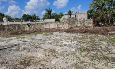Se Renta Terreno de 1250 m2 Bardeado con Portón
