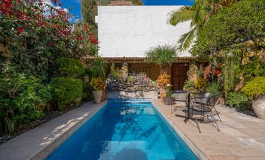 Espectacular villa en el corazon de Ajijic!
