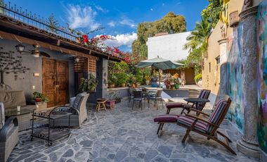 Espectacular villa en el corazon de Ajijic!