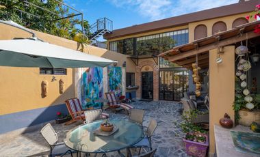 Espectacular villa en el corazon de Ajijic!