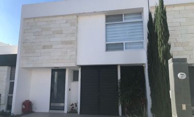 Casa en Venta en Reserva Bosque Sereno, Aguascalientes (ESTEFANIA)