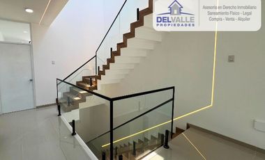 ¡El Hogar de tus Sueños está aquí! Casa de Estreno Con Piscina en Boulevard Park Plaza