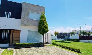 CASA EN RENTA EN FORESTA METEPEC, ESTADO DE MEXICO
