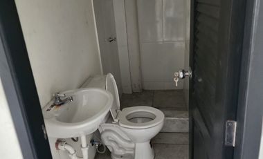 Alquiler o Venta edificacion comercial Norte de Guayaquil, varios ambientes, salon,patios.