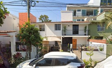 PRECIOSA Y AMPLIA CASA, SÚPER UBICACIÓN EN PUERTO VALLARTA ¡¡¡VIVE A UNOS PASOS DE LA PLAYA!!! -NO CRÉDITOS-