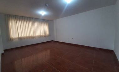 SE VENDE CASA DE 2 PISOS DE 372 m2 EN VILLA POETA JOSE GALVEZ