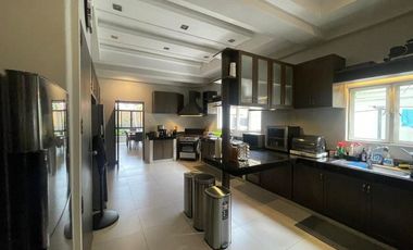 FOR SALE! Luxurious 2-Storey Home with High Ceilings in Ayala Alabang Village, Muntinlupa City! 🏡