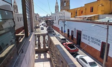 ✨ ¡Gran oportunidad! Inmueble en VENTA con Local comercial y oficinas en zona centro 🌟