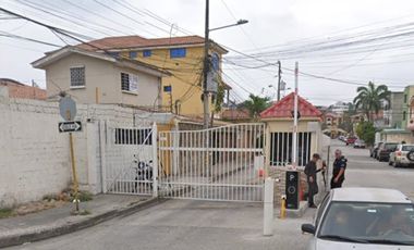 Casa rentera de venta en Álamos Norte, conjunto cerrado, 4 parqueos.