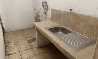 Casa rentera de venta en Álamos Norte, conjunto cerrado, 4 parqueos.