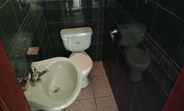 Casa rentera de venta en Álamos Norte, conjunto cerrado, 4 parqueos.