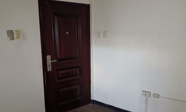 Casa rentera de venta en Álamos Norte, conjunto cerrado, 4 parqueos.