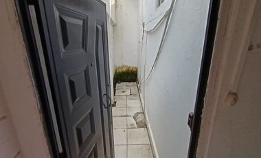 Casa rentera de venta en Álamos Norte, conjunto cerrado, 4 parqueos.