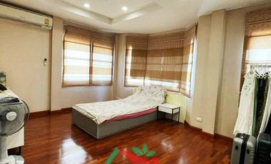 กำลังรีโนเวทขายบ้านเดี่ยว91.3ตรว. หลังมุม ม.ลัดดารมย์ ชัยพฤกษ์-แจ้งวัฒนะ หิ้วกระเป๋าเข้าอยู่ได้เลย