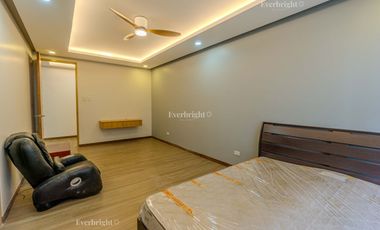 7BR HOUSE & LOT; MULTINATIONAL VILLAGE - PARANAQUE CITY - FOR SALE / FOR RENT