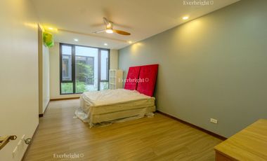 7BR HOUSE & LOT; MULTINATIONAL VILLAGE - PARANAQUE CITY - FOR SALE / FOR RENT
