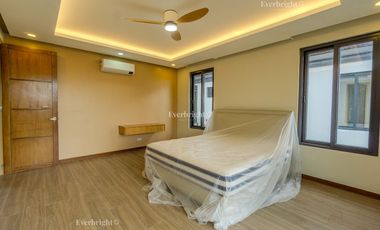 7BR HOUSE & LOT; MULTINATIONAL VILLAGE - PARANAQUE CITY - FOR SALE / FOR RENT