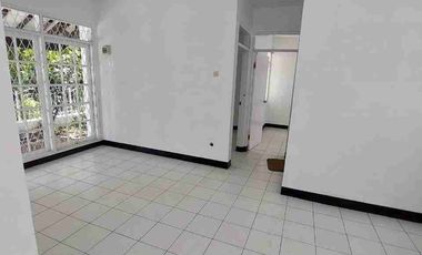 DISEWAKAN RUMAH LUAS CISARANTEN ARCAMANIK BANDUNG