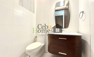 Modern Tropical Luxurious 4 Bedroom House with Pool in Mandaue City for Rent