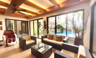 Modern Tropical Luxurious 4 Bedroom House with Pool in Mandaue City for Rent