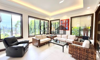 Modern Tropical Luxurious 4 Bedroom House with Pool in Mandaue City for Rent