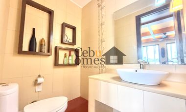 Modern Tropical Luxurious 4 Bedroom House with Pool in Mandaue City for Rent