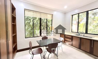 Modern Tropical Luxurious 4 Bedroom House with Pool in Mandaue City for Rent