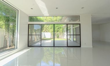 4BR House and Lot For Sale - Ayala Southvale Sonera
