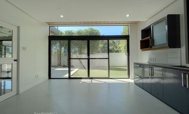 4BR House and Lot For Sale - Ayala Southvale Sonera