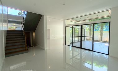 4BR House and Lot For Sale - Ayala Southvale Sonera