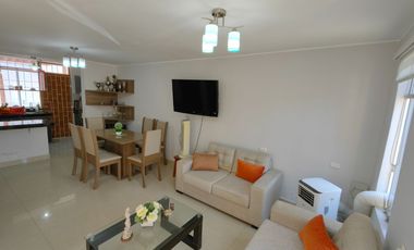 Casa en Alquiler en El Centro de Ica Urb. Santa Maria