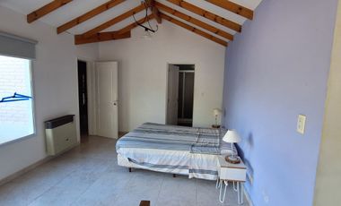 COMPLEJO DE CABAÑAS EN BARRIO GOLF