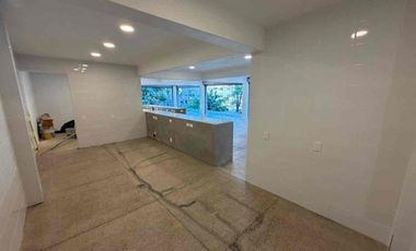 Local comercial en  esquina PLANTA ALTA