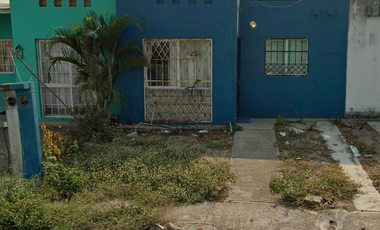 Casa en calle San Cipriano, Colinas de Santa Fe, Veracruz, México ¡NO CRÉDITOS!