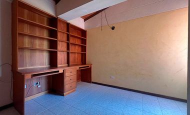 Apartamento en arriendo en el sector Loma del Escobero, Envigado