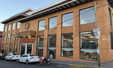 Avenida Álvaro Obregón 12, Uruapan Centro, Uruapan, Michoacán