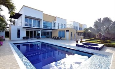 VENDO HERMOSA CASA EN CHINAUTA ANTES DEL PEAJE CONJUNTO CERRADO