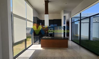 CASA en RENTA CLUB de GOLF TRES MARIAS 1 Sola Planta