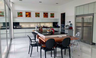 Venta de Residencia en Bosque Real junto al campo de golf,  5 habitaciones