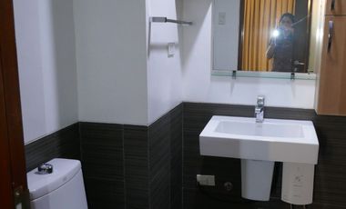 furnished 3-bedroom condo unit with 2-car park in Cebu I.T. Park at @ P21M
